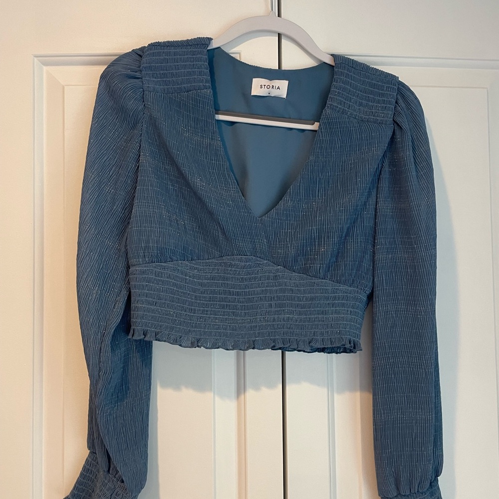 Storia Blue Cuffed Sleeve Smocked Crop Blouse